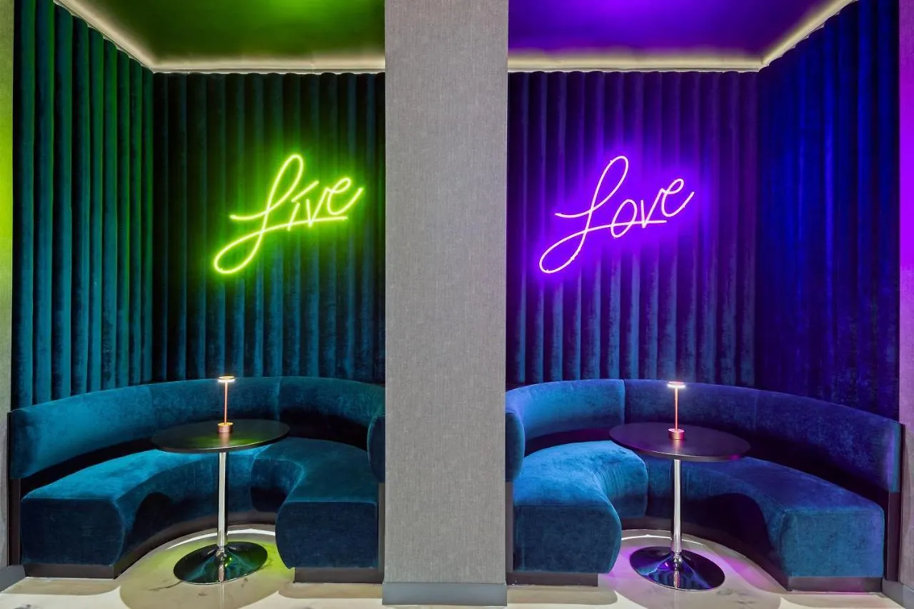 Aloft Orlando Downtown Hotel 3*,