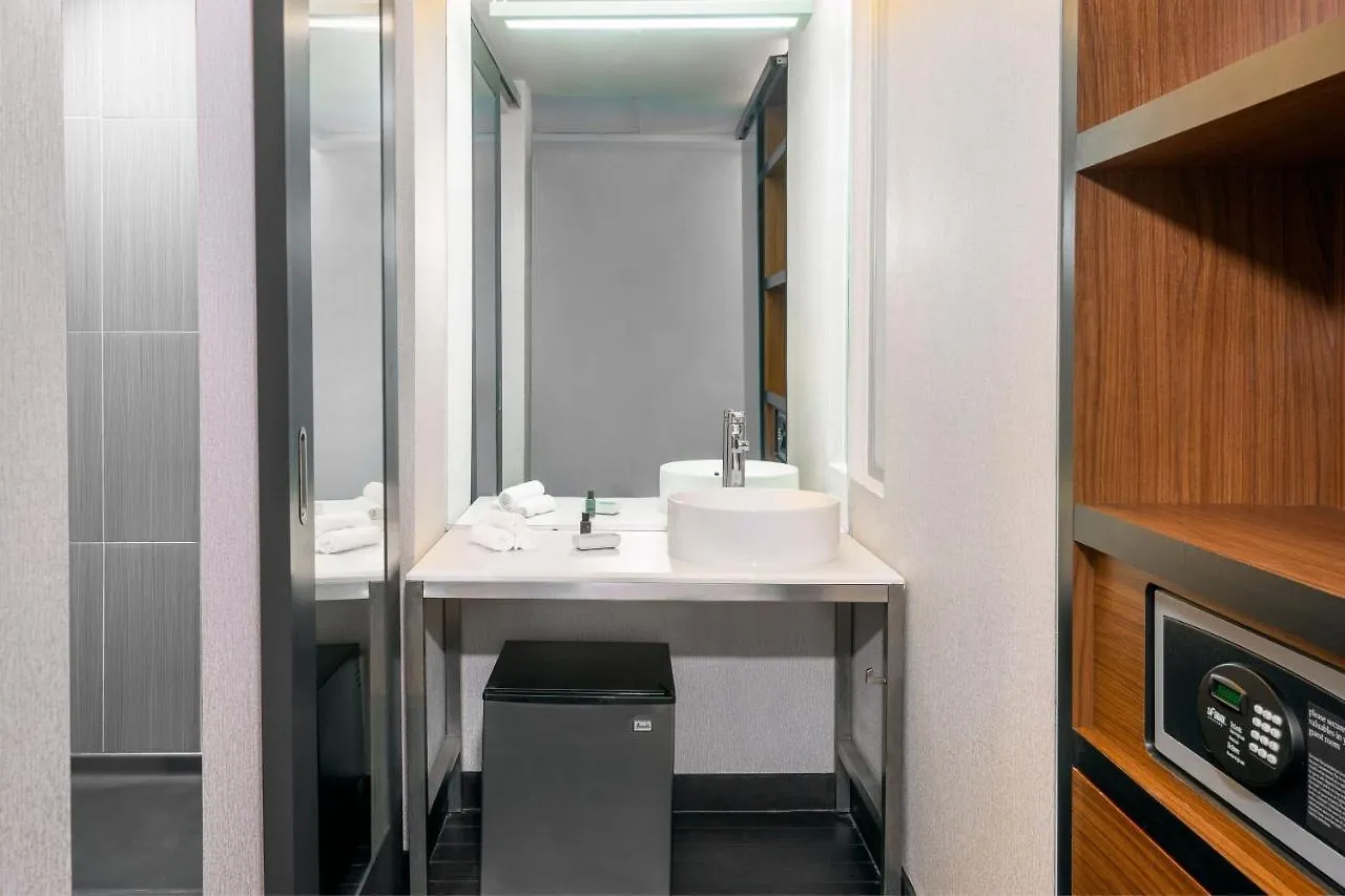 Aloft Orlando Downtown Hotel